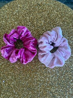 Velvet Scrunchie Duo - Fuchsia & Light Pink